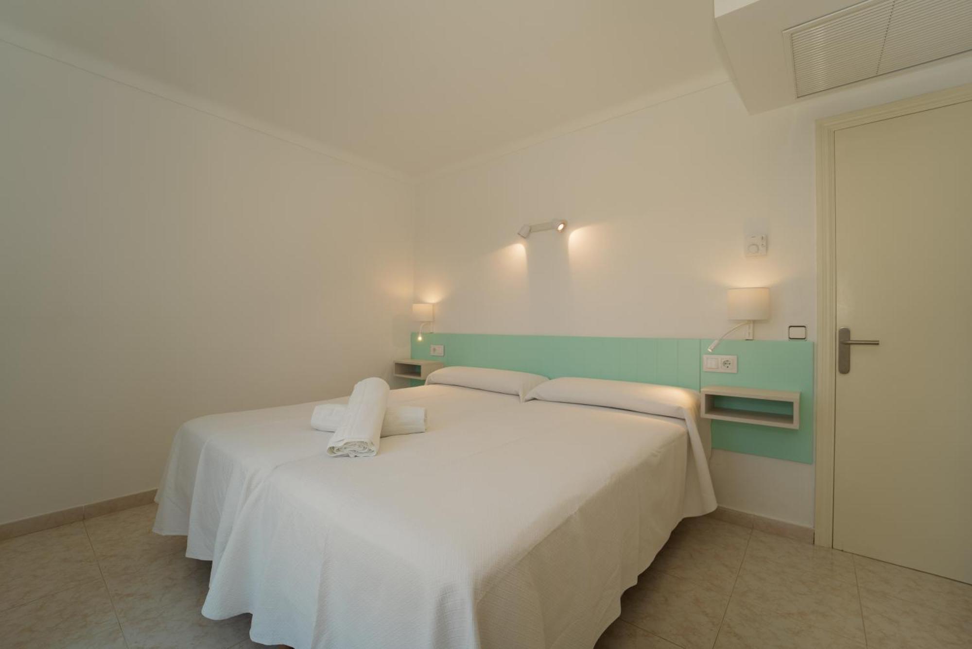Apartaments Andreas Colonia de Sant Jordi Exterior photo